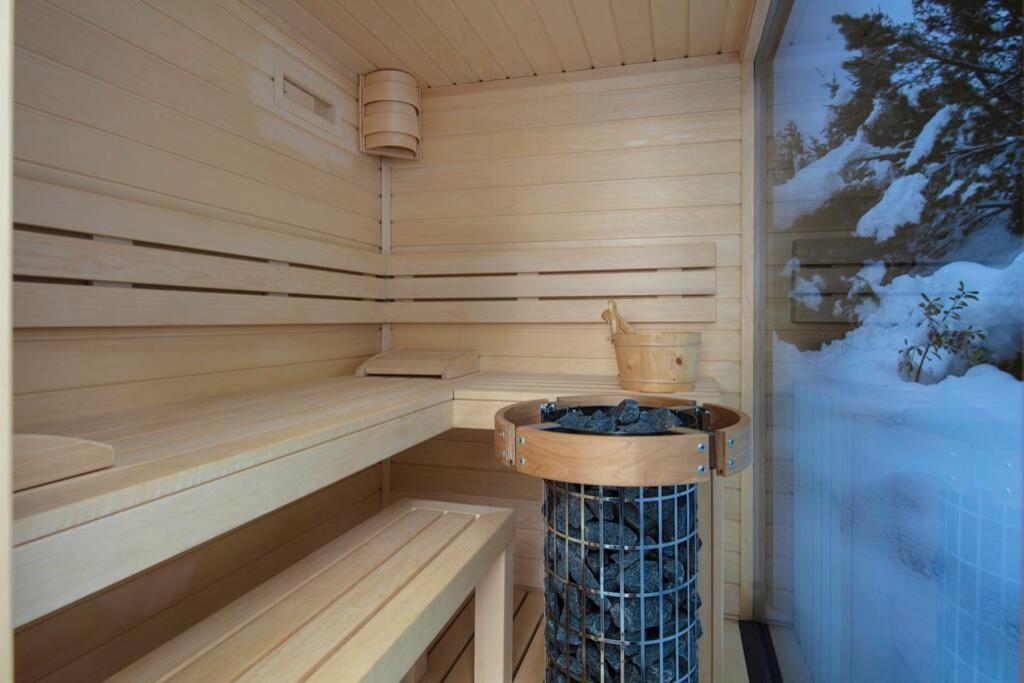 Exklusives Chalet Mit Traumhafter See- Und Bergsicht ゼーリスベルク エクステリア 写真
